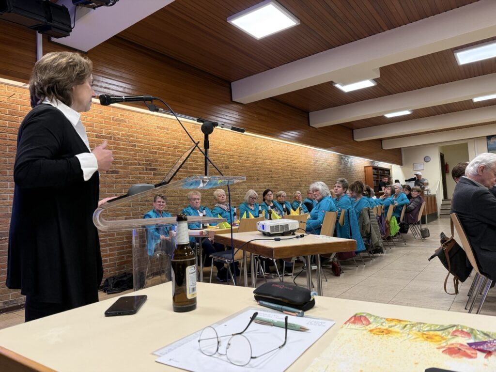 Vorstandsvorsitzende Tanja Kretzer berichtet